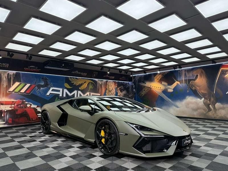 Nuova Lamborghini Revuelto 825 CV (606 kW) 2025 Verde Coupé