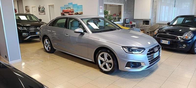 Usata Audi A4 Advanced 136 CV (100 kW) 2020 Argento Berlina