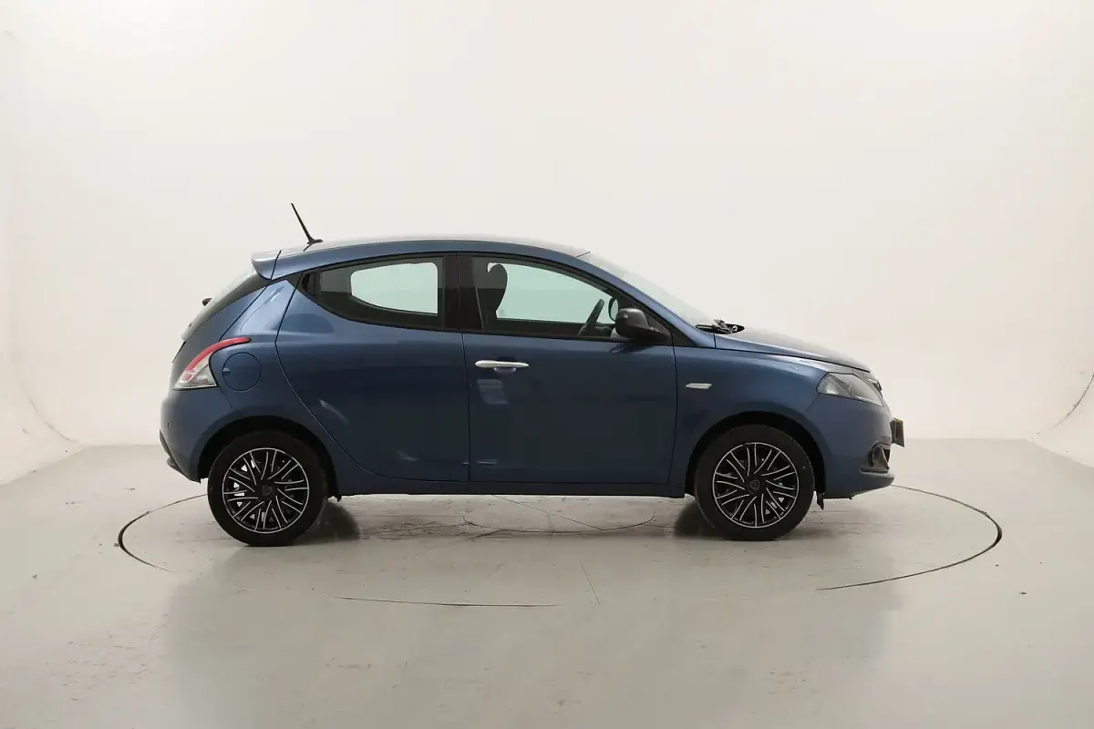 Usata Lancia Ypsilon Gold 70 CV (51 kW) 2023 Utilitaria