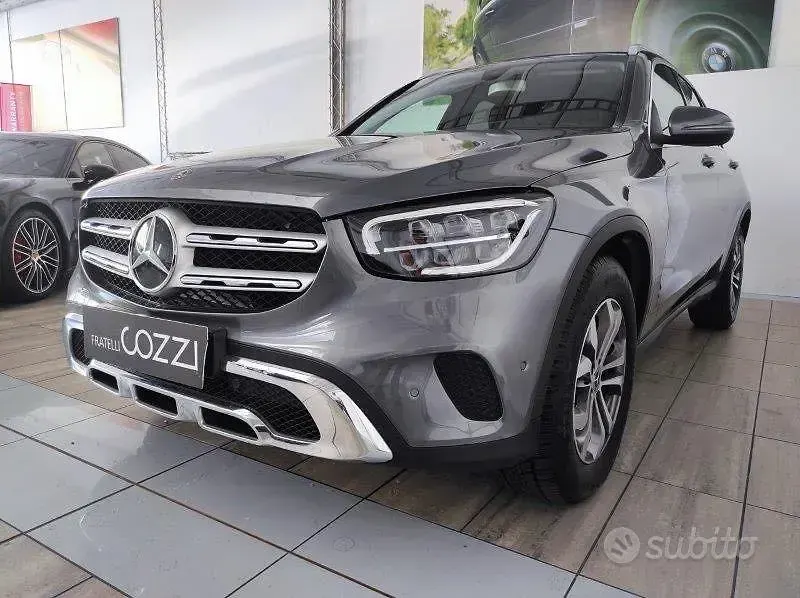Usata Mercedes GLC220 Executive 194 CV (142 kW) 2019 Grigio SUV