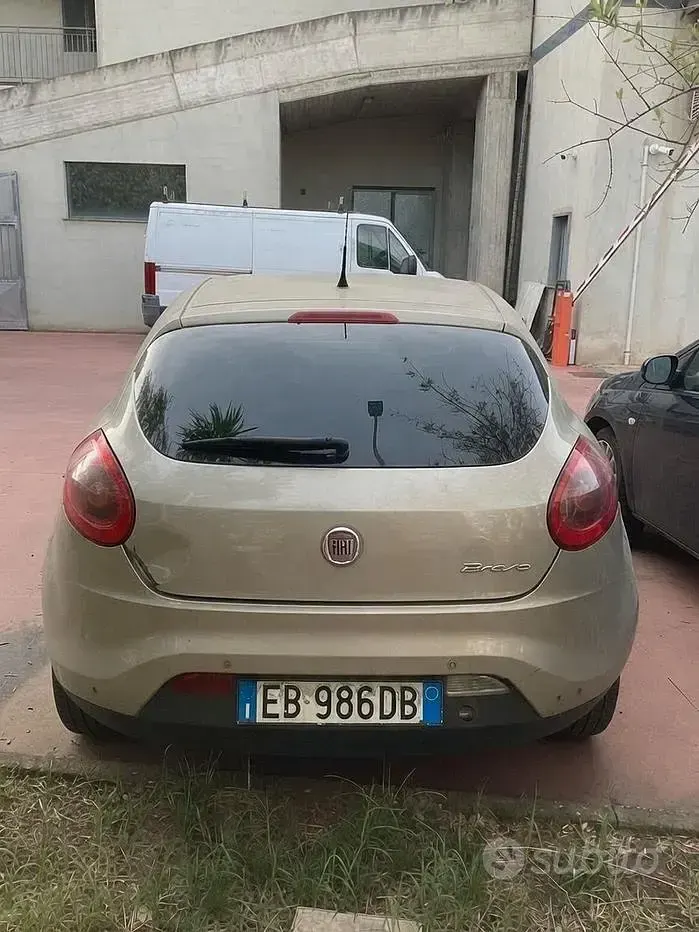 Usata Fiat Bravo 165 CV (121 kW) 2010 Grigio Utilitaria