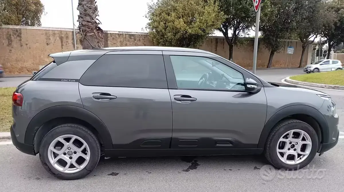 Begagnad Citroën C4 110 HK (80 kW) 2020 Grå Sedan