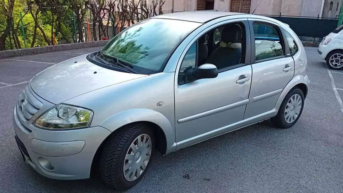 Usata Citroën C3 Elegance 68 CV (50 kW) 2009 Argento Berlina