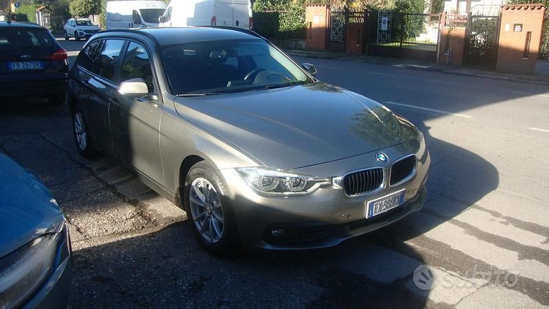 Usata BMW 320 Advantage 190 CV (139 kW) 2019 Grigio Station wagon