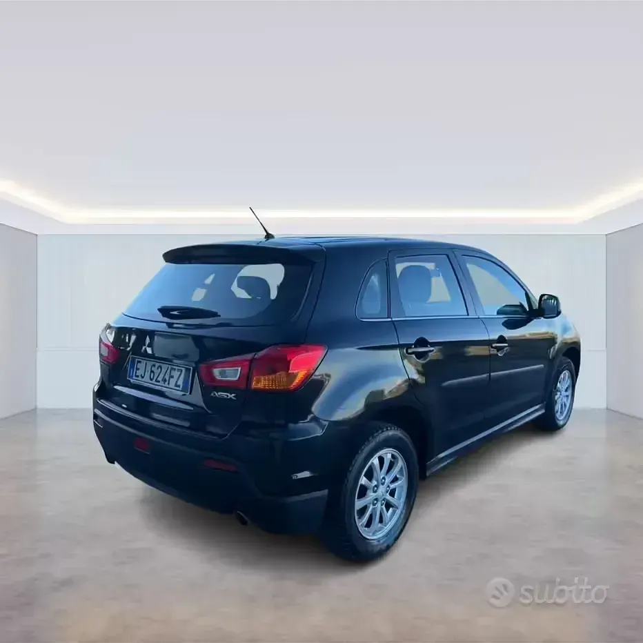 Usata Mitsubishi ASX 150 CV (110 kW) 2011 Nero SUV