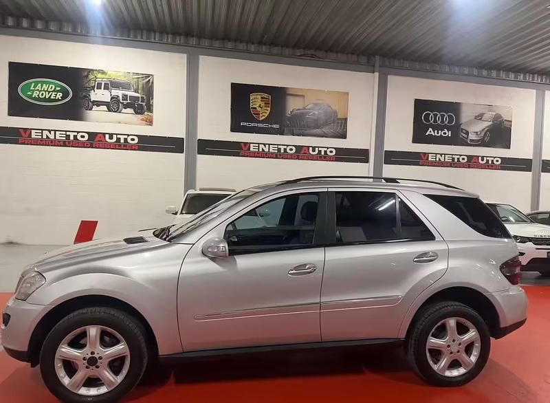 Usata Mercedes ML320 Premium 224 CV (164 kW) 2009 Argento SUV
