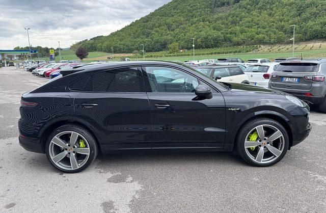 Usata Porsche Cayenne 340 CV (250 kW) 2021 Nero SUV