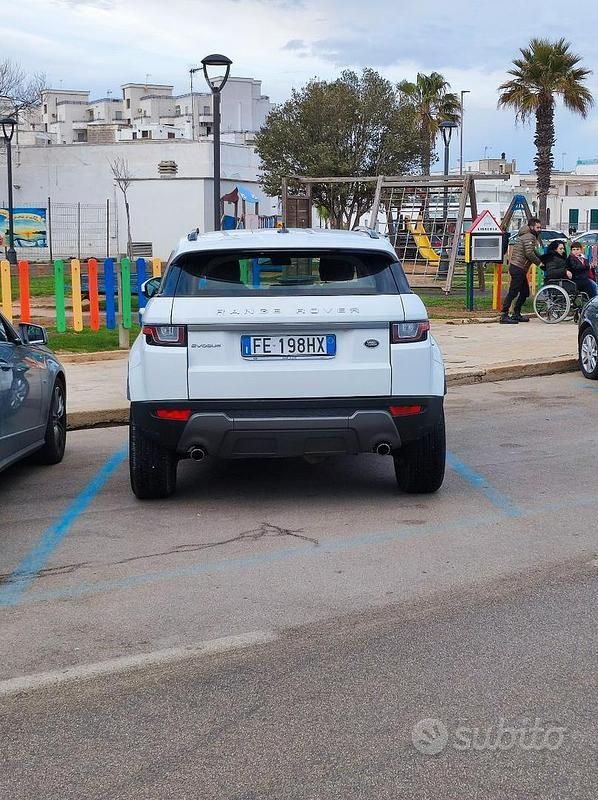Usata Land Rover Range Rover evoque 150 CV (110 kW) 2016 Bianco SUV