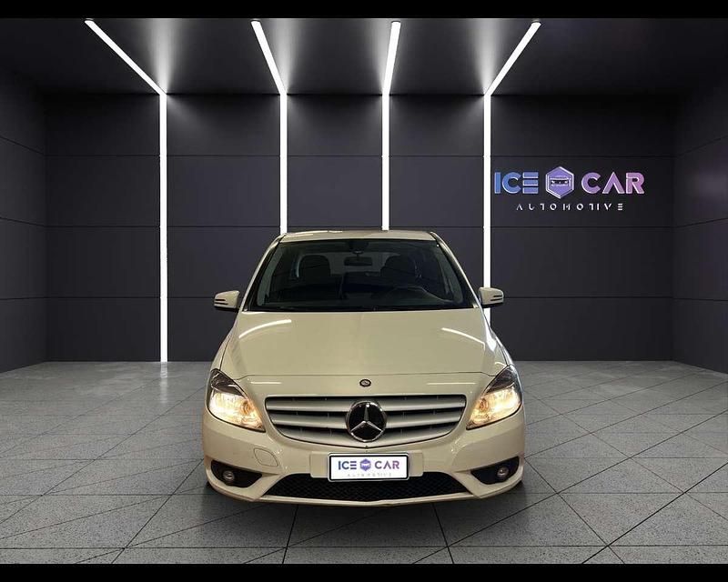 Usata Mercedes B180 Executive 109 CV (80 kW) 2013 Argento Monovolume