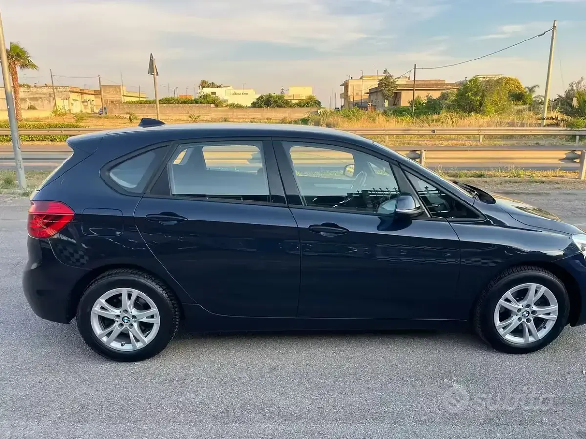 Usata BMW 216 Active Tourer Advantage 116 CV (85 kW) 2015 Bluazzurro Monovolume
