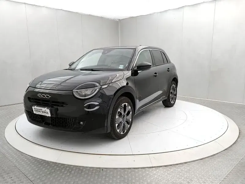 Usata Fiat 600 La Prima 101 CV (74 kW) 2025 Nero SUV