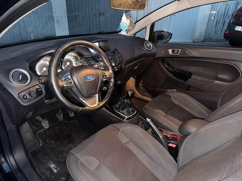 Usata Ford Fiesta Titanium 75 CV (55 kW) 2014 Utilitaria