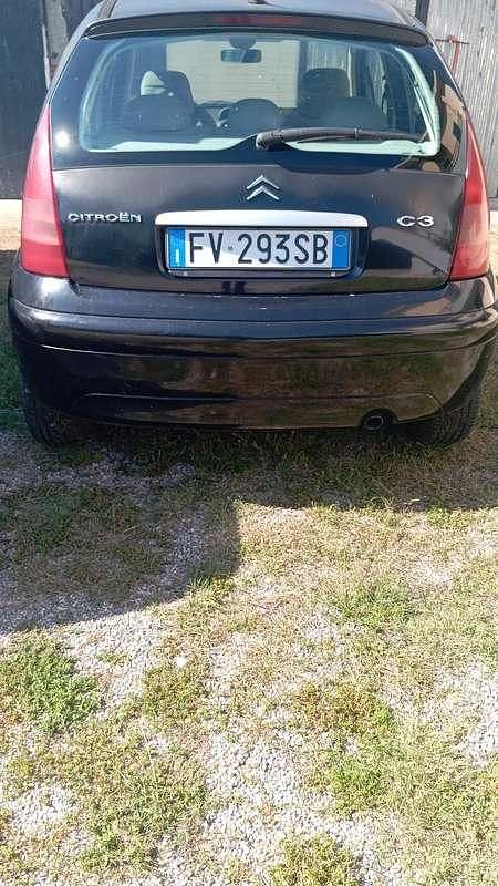 Nero Usata 2003 Citroën C3 Exclusive Due volumi | 1900 € (Buon prezzo) - Immagine 1/4