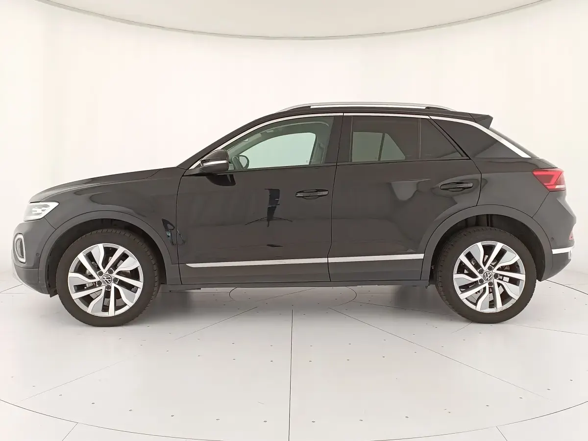 Usata VW T-Roc Style 150 CV (110 kW) 2022 Deep black perlato SUV