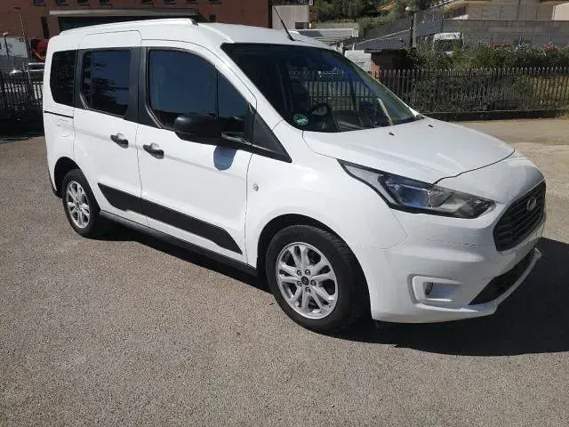 Usata Ford Tourneo Connect Titanium 101 CV (74 kW) 2020 Bianco Monovolume