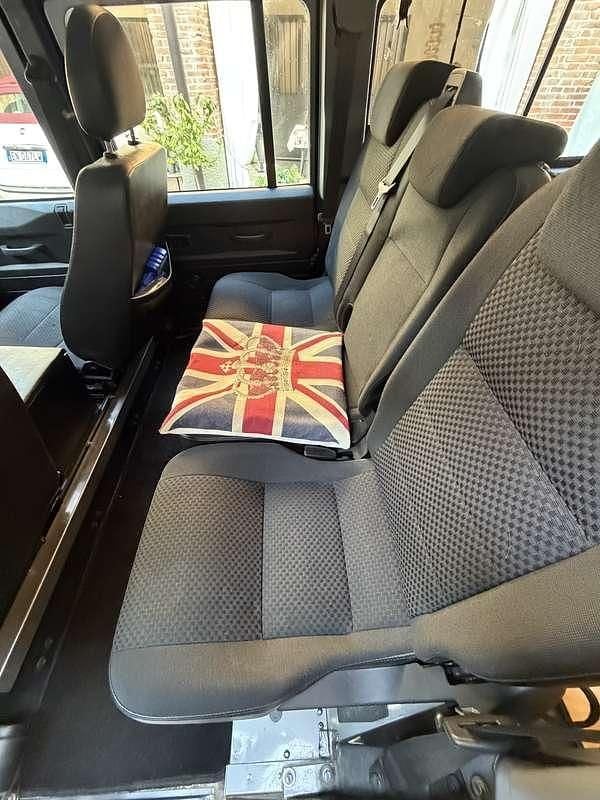 Usata Land Rover Defender SE 122 CV (89 kW) 2014 Station wagon