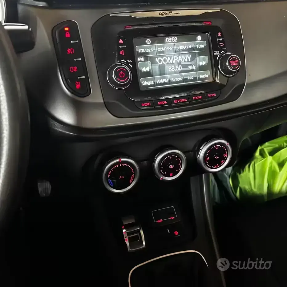 Usata Alfa Romeo Giulietta 120 CV (88 kW) 2016 Nero Utilitaria