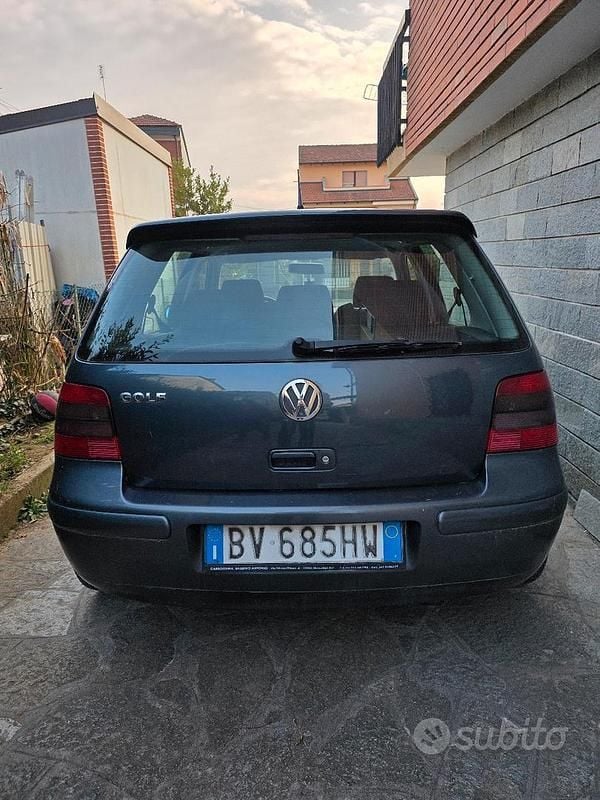 Usata VW Golf III 90 CV (66 kW) 1999 Grigio Berlina