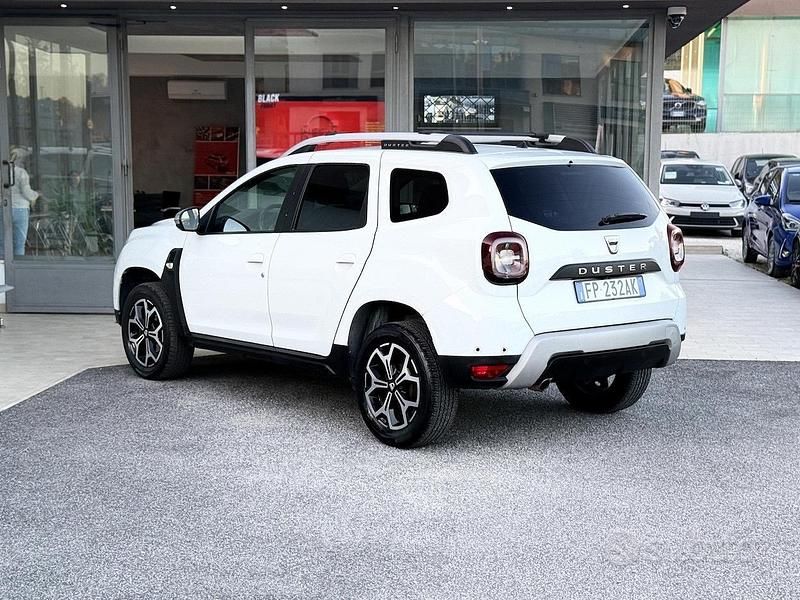 Usata Dacia Duster 110 CV (80 kW) 2018 Bianco Berlina