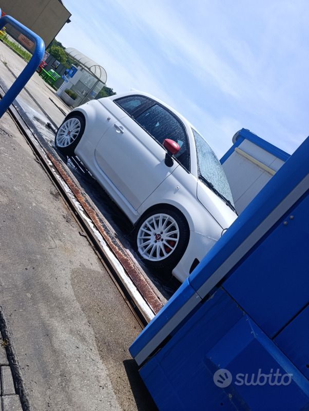 Usata Abarth 500 135 CV (99 kW) 2009 Bianco Utilitaria