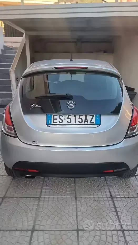 Usata Lancia Ypsilon 95 CV (69 kW) 2013 Utilitaria