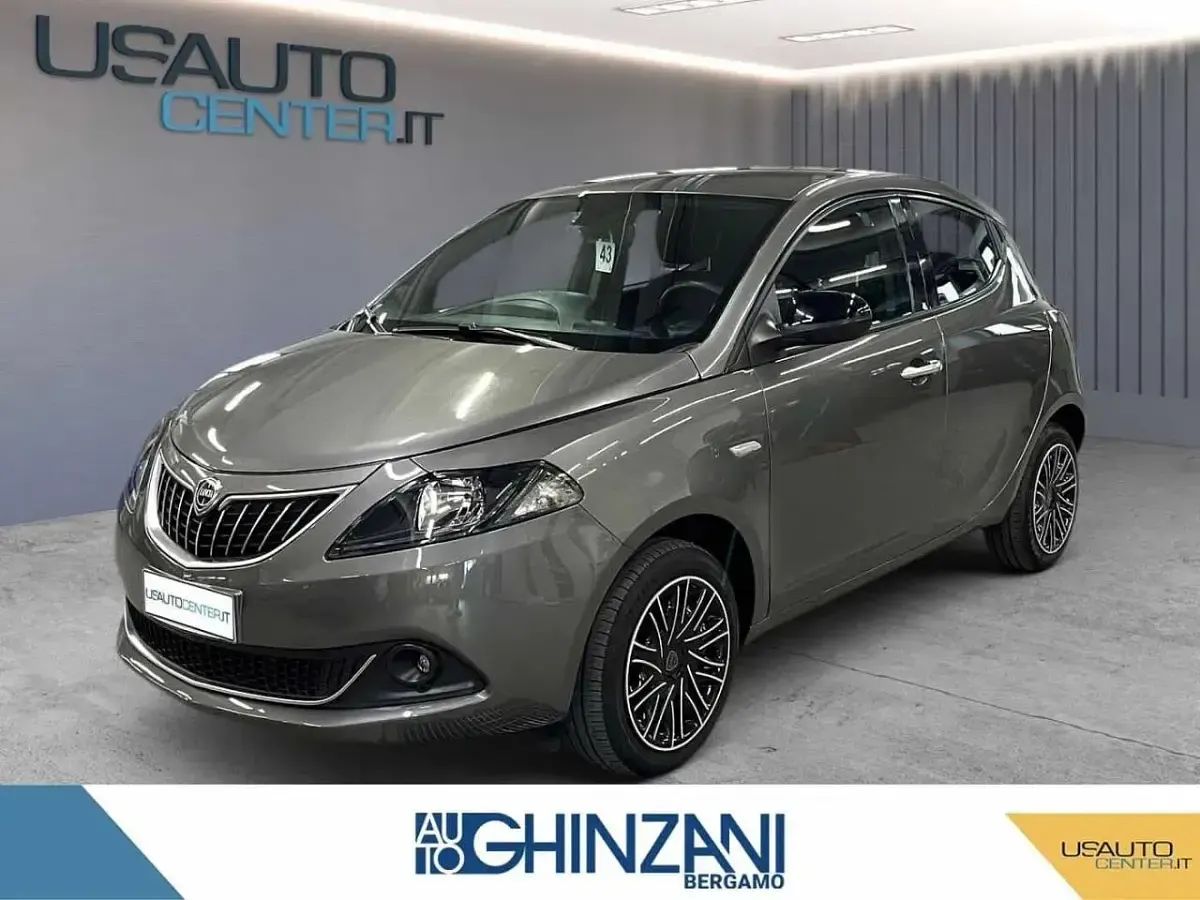 Usata Lancia Ypsilon Gold 69 CV (50 kW) 2022 Utilitaria