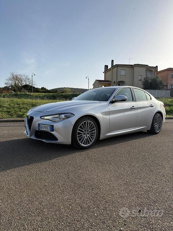 Usata Alfa Romeo Giulia Lusso 190 CV (139 kW) 2020 Grigio Berlina
