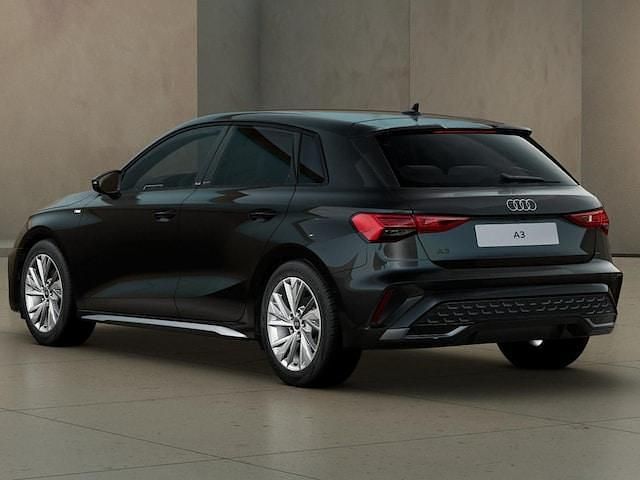 Usata Audi A3 S-Line 150 CV (110 kW) 2025 Nero mito metallizzato Berlina