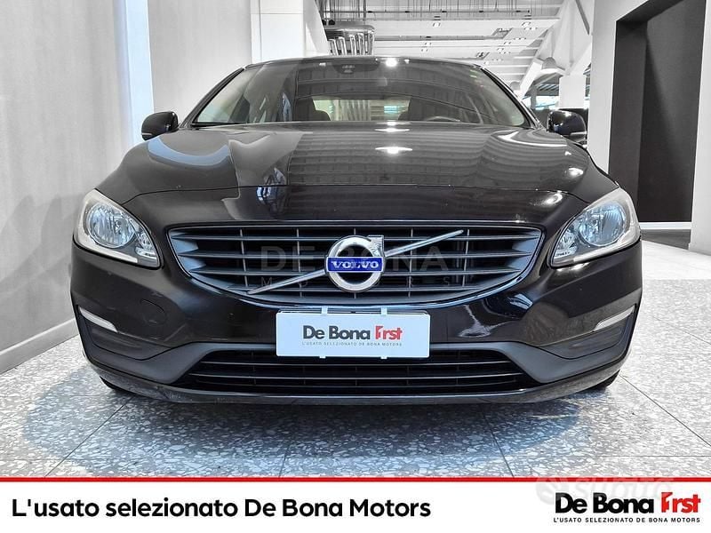 Usata Volvo S60 Business Edition 150 CV (110 kW) 2015 Nero Berlina
