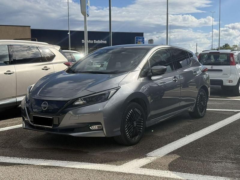 Usata Nissan Leaf Style Edition 89 kW (122 CV) 2022 Dark metal grey Utilitaria