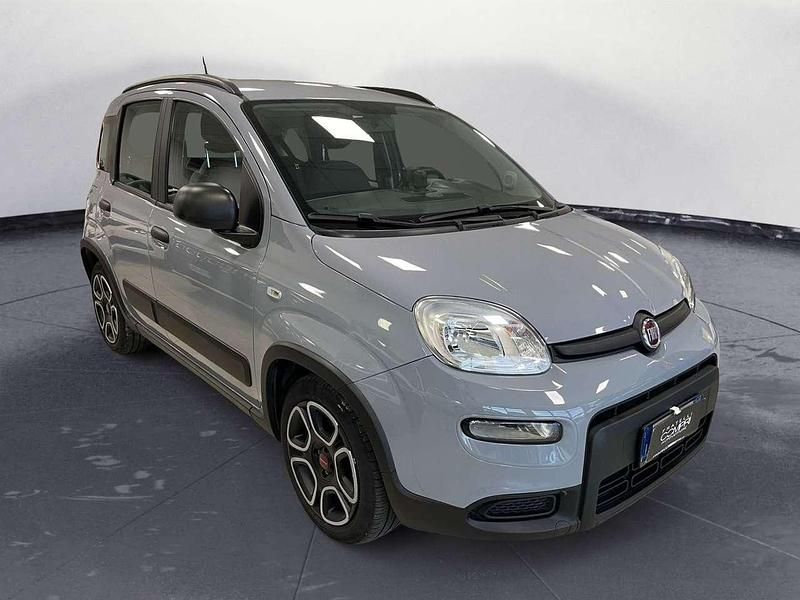 Usata Fiat Panda City Life 69 CV (50 kW) 2021 Grigio moda Utilitaria
