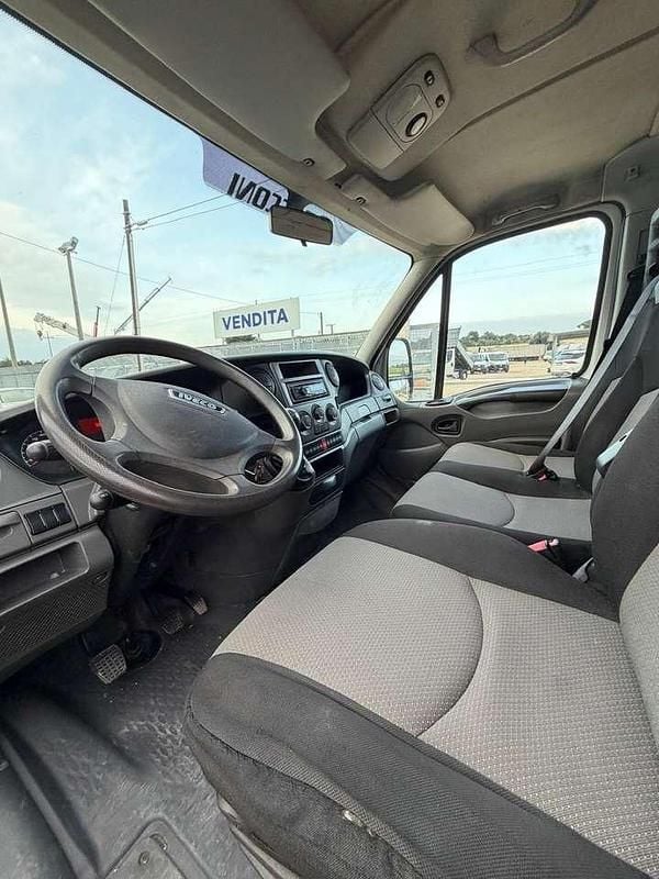 Usata Iveco Daily 145 CV (106 kW) 2014 Bianco Furgone