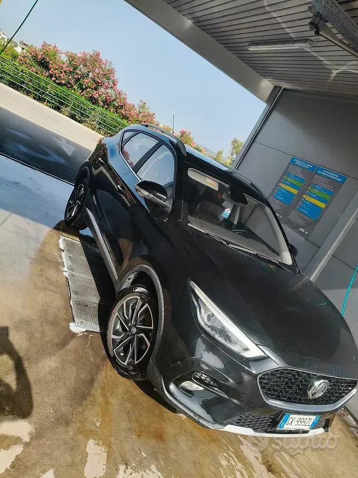 Usata MG ZS 111 CV (81 kW) 2022 Nero SUV