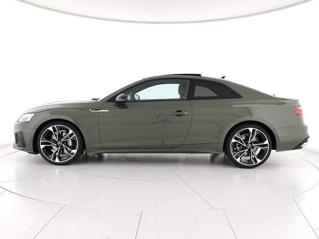Nuova Audi A5 Sportback S-Line 204 CV (150 kW) 2025 Verde district metallizzato Utilitaria