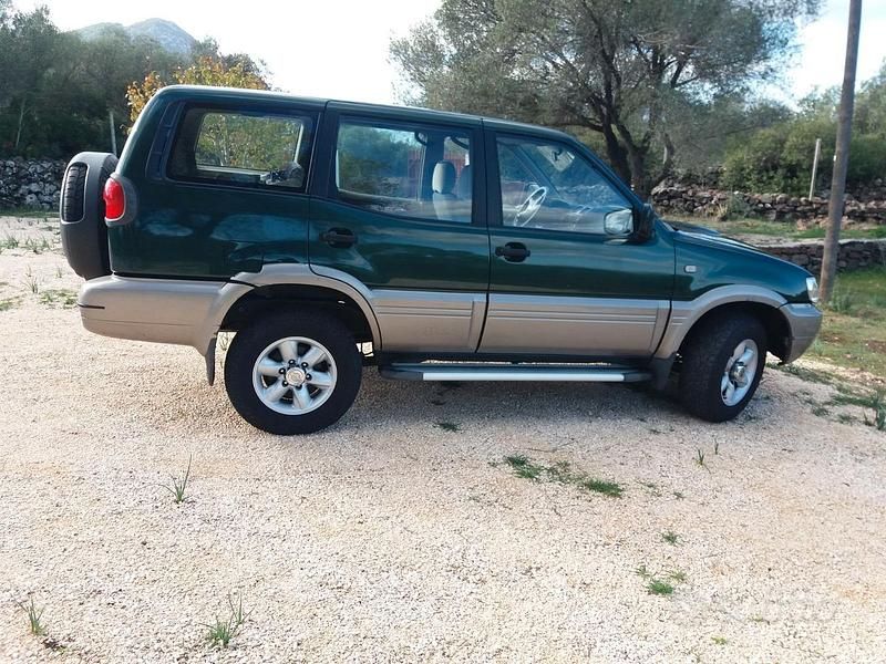 Usata Nissan Terrano 2002 Verde SUV