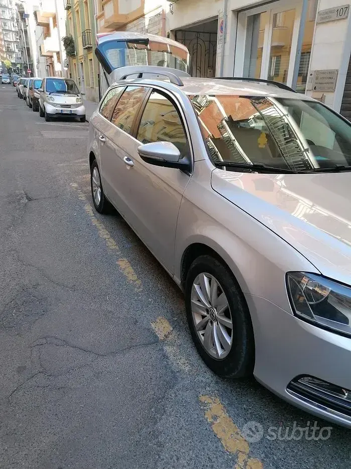 Usata VW Passat 105 CV (77 kW) 2012 Grigio Station wagon