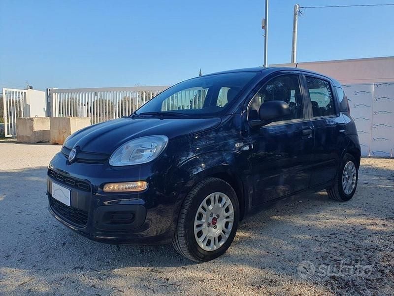 Usata Fiat Panda Easy 71 CV (52 kW) 2021 Grigio Utilitaria