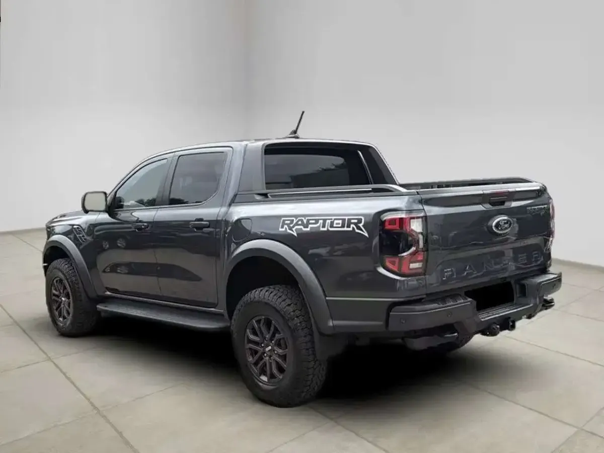 Usata Ford Ranger Raptor 209 CV (153 kW) 2024 Grigio Pick-up
