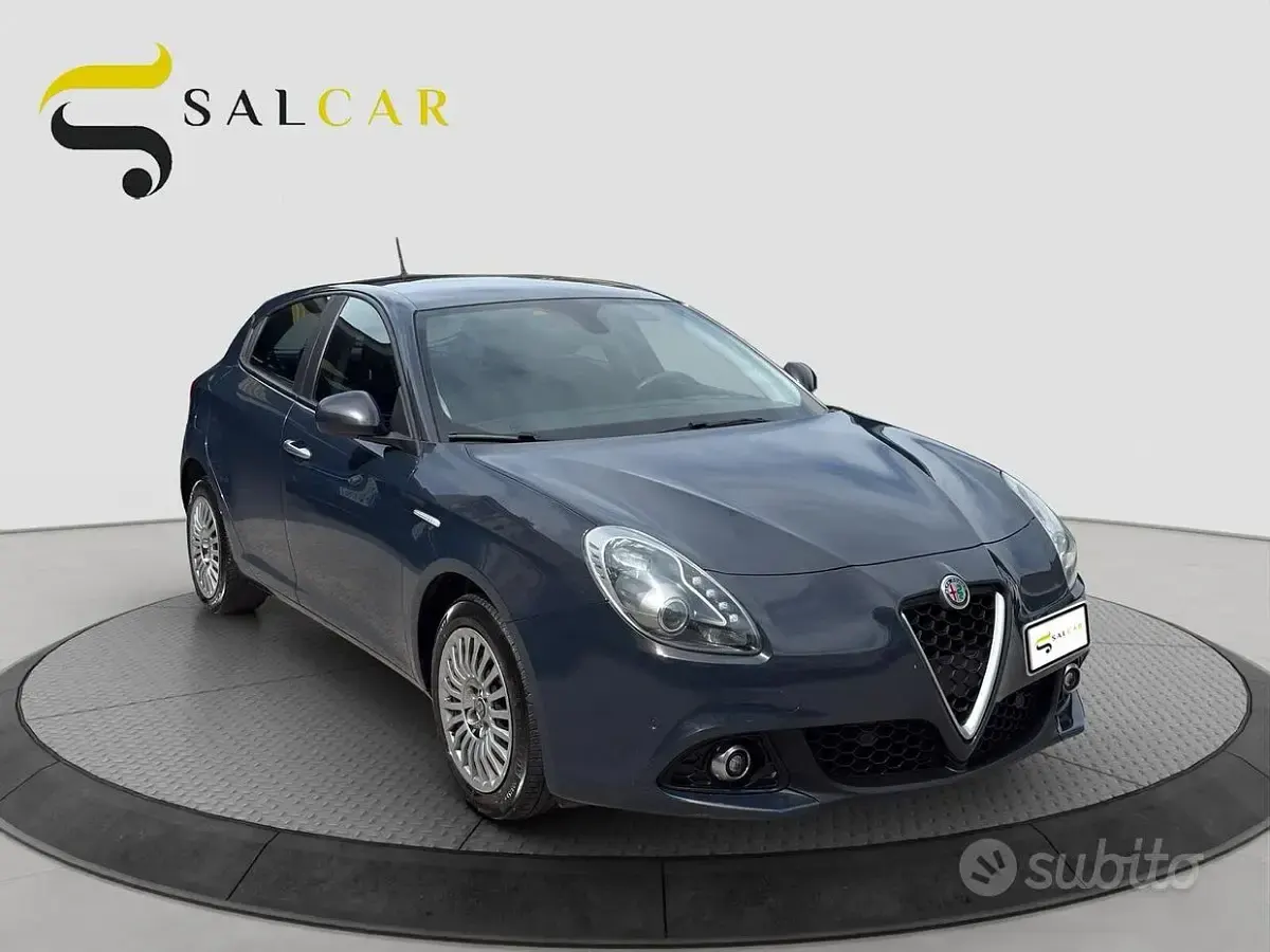 Usata Alfa Romeo Giulietta 120 CV (88 kW) 2018 Blu Utilitaria