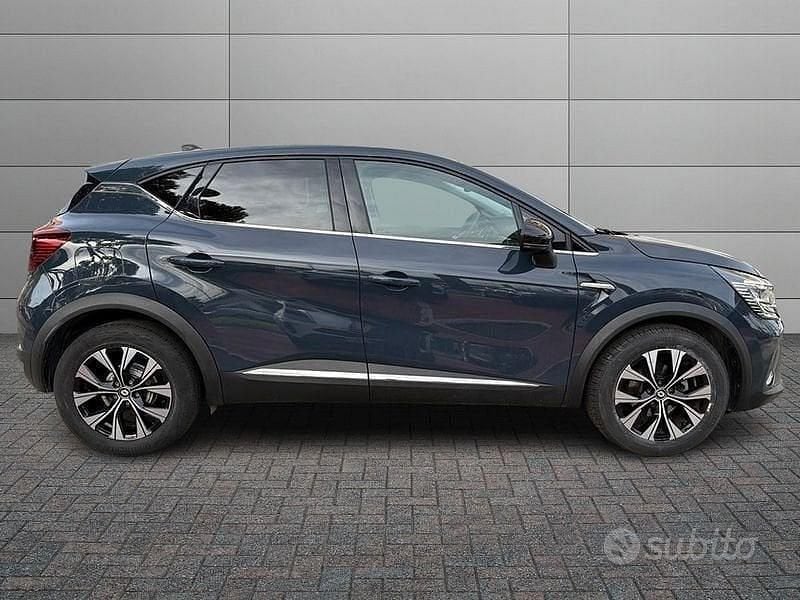 Usata Renault Captur Equilibre 91 CV (66 kW) 2023 Grigio SUV