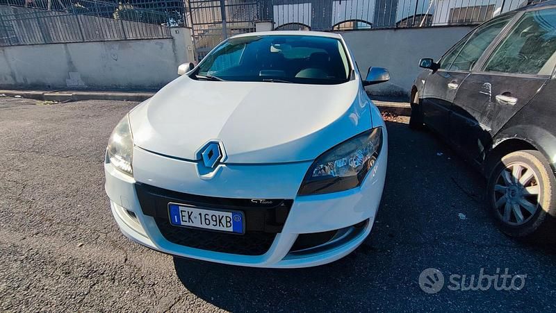 Usata 2011 Renault Mégane GT Line GT-Line Coupé | 4500 € (Buon prezzo) - Immagine 1/4