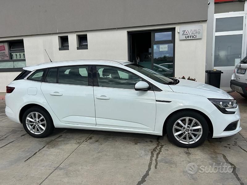 Usata Renault Mégane GrandTour Intens 116 CV (85 kW) 2019 Bianco Station wagon
