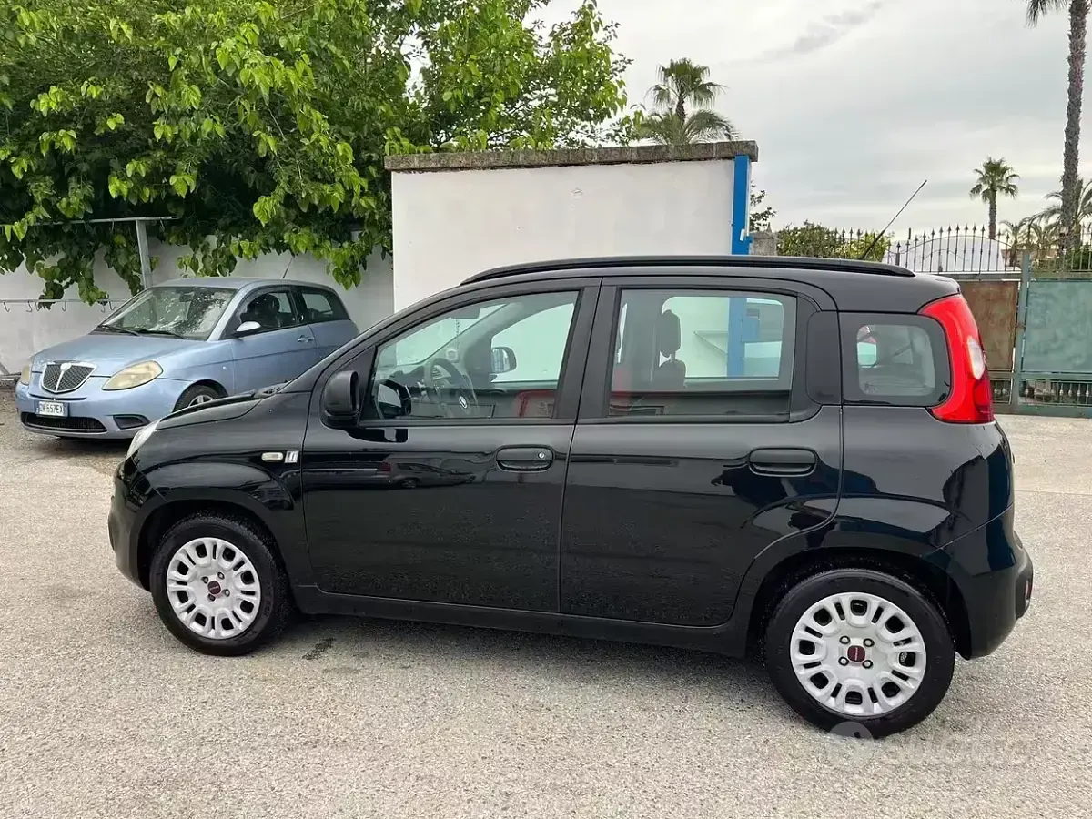 Usata Fiat Panda 69 CV (50 kW) 2012 Nero Utilitaria