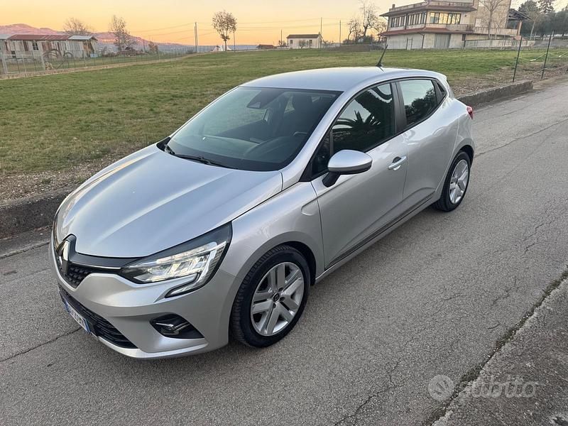 Usata Renault Clio V Intens 85 CV (62 kW) 2020 Grigio Berlina