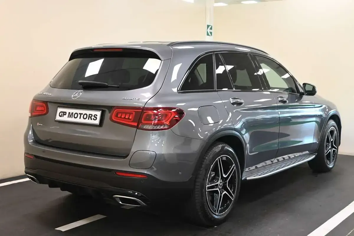 Usata Mercedes GLC300e Premium 194 CV (142 kW) 2022 Grigio SUV