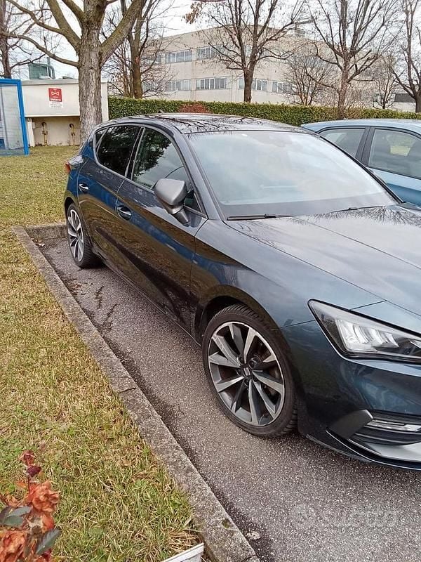 Usata Seat Leon FR 131 CV (96 kW) 2021 Grigio Berlina