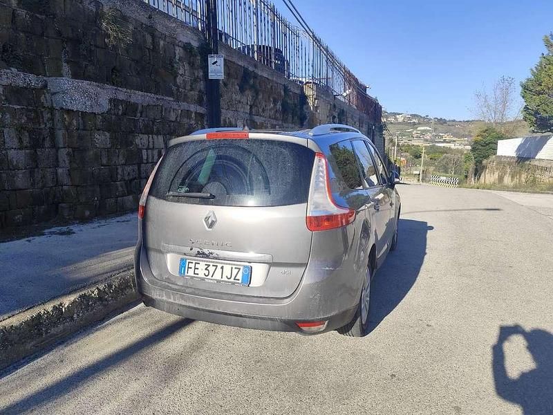 Usata Renault Scénic III LIMITED 110 CV (80 kW) 2016 Monovolume