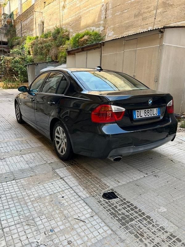 Usata BMW 320 2007 Nero Utilitaria