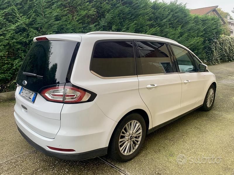 Begagnad Ford Galaxy 180 HK (132 kW) 2016 Vit Minibuss