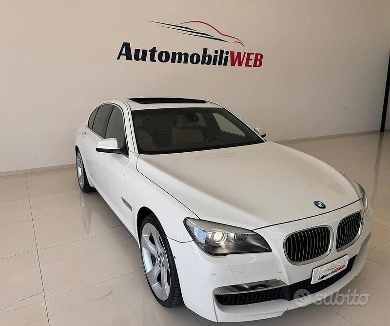 Usata BMW 750 408 CV (300 kW) 2010 Bianco Berlina